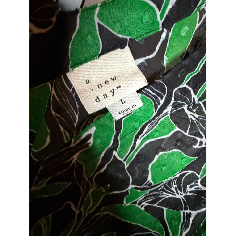 A New Day Womens Green Black Floral Clip Dot V-Neck Sleeveless Blouse Large